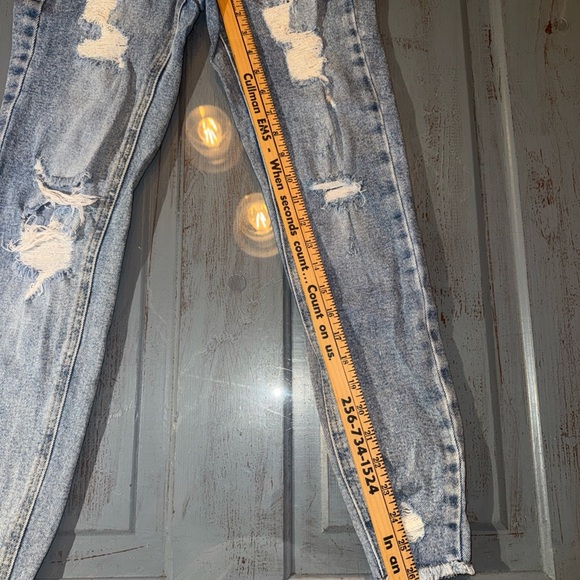Tinseltown‎ Juniors Sz 3 Blue Denim Stretch Ripped Thrashed Distressed Jeans - Picture 5 of 9